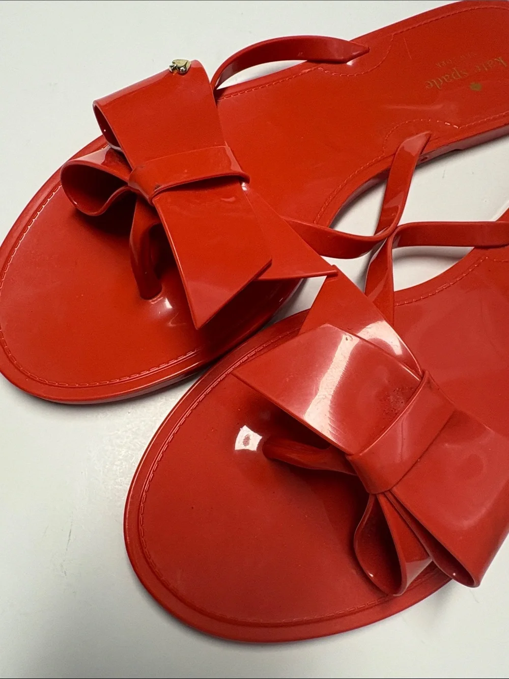 kate spade Jayla signature Bow Jelly Thong Sandals women’s size 10 in red